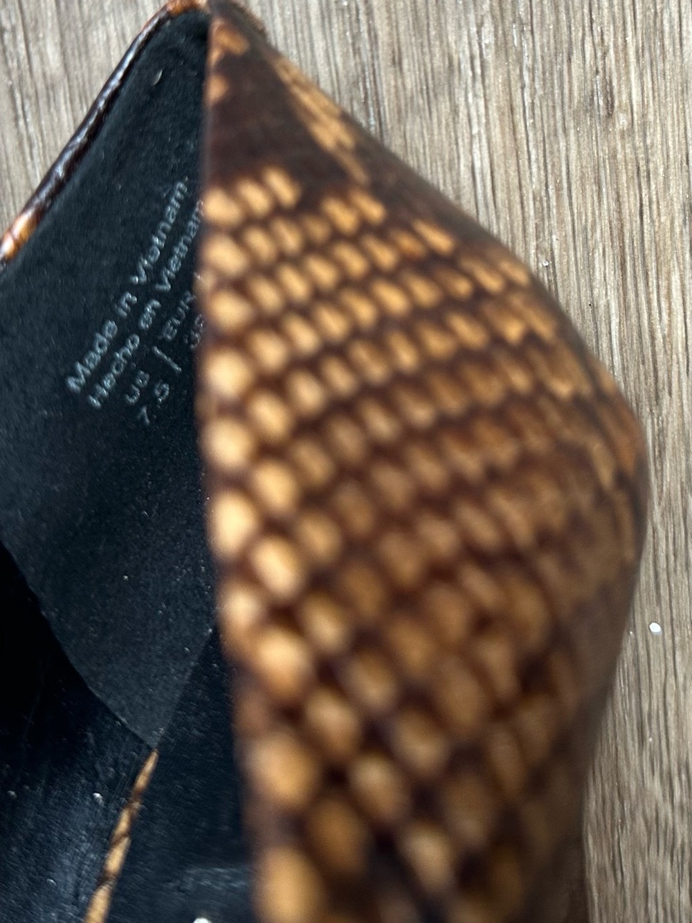 Aldo Snakeskin Print Pointed Toe Stiletto Heels Women’s Size 7.5 Brown Pumps - Picture 12 of 12